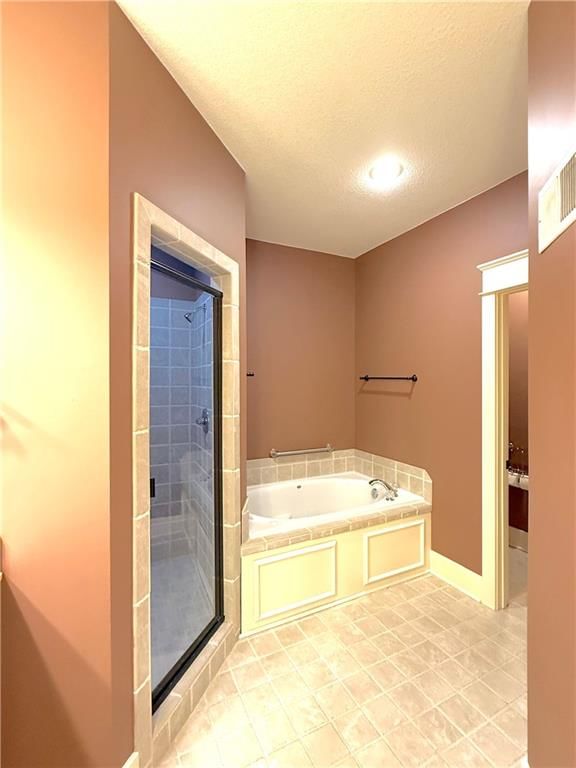 9005 NE 80th Street — photo 44