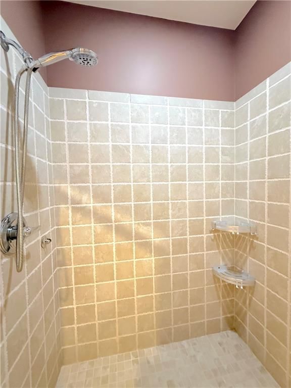 9005 NE 80th Street — photo 45