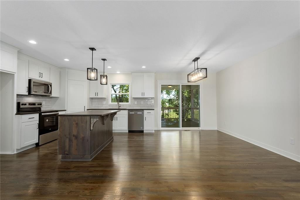 1320 N Holland Court — photo 9