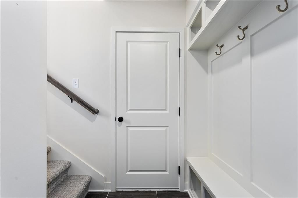 1320 N Holland Court — photo 28
