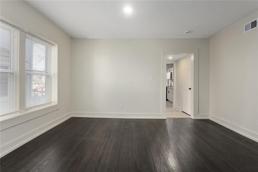 3409 Indiana Avenue — photo 3