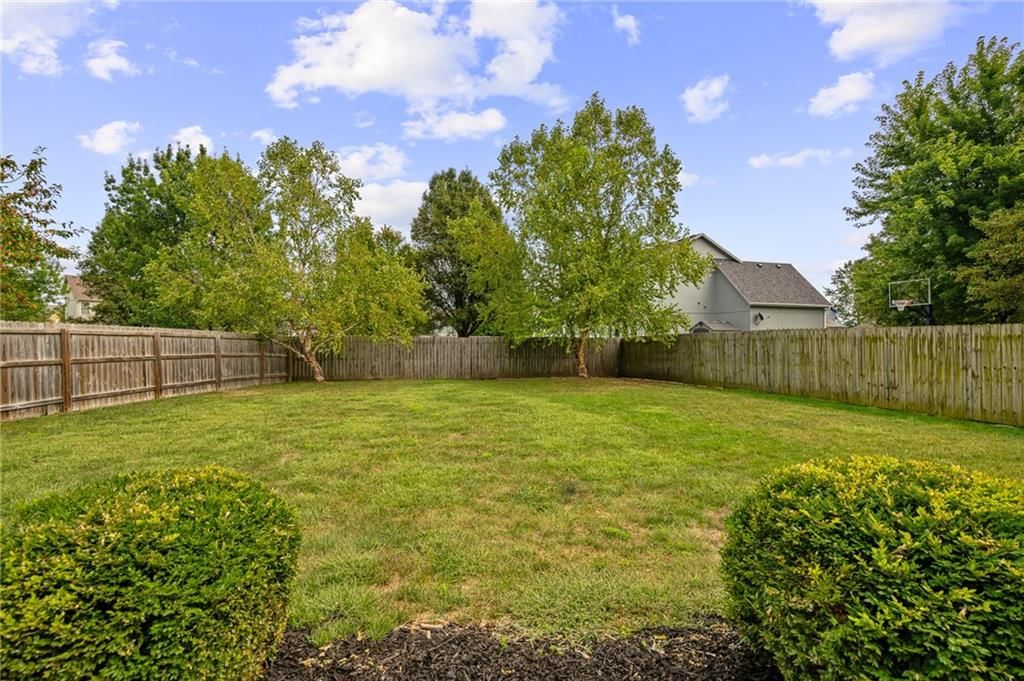 18533 Sycamore Court — photo 52