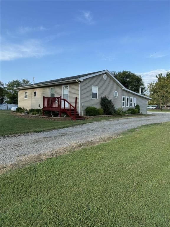 3352 NE 400 Highway — photo 1