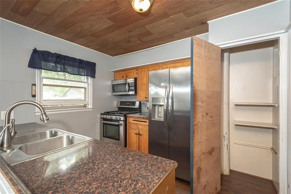 305 Maple Street — photo 7
