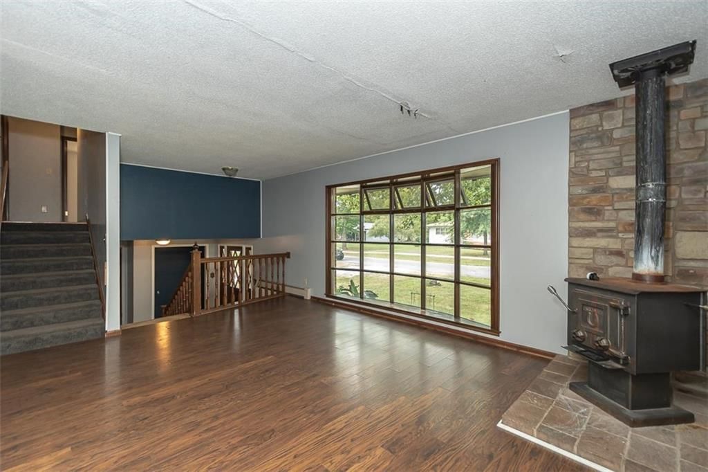 305 Maple Street — photo 15