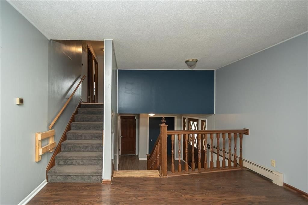 305 Maple Street — photo 16