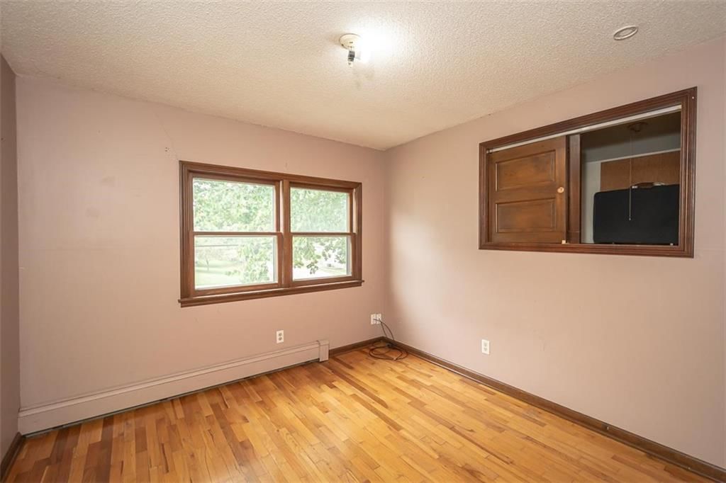 305 Maple Street — photo 23