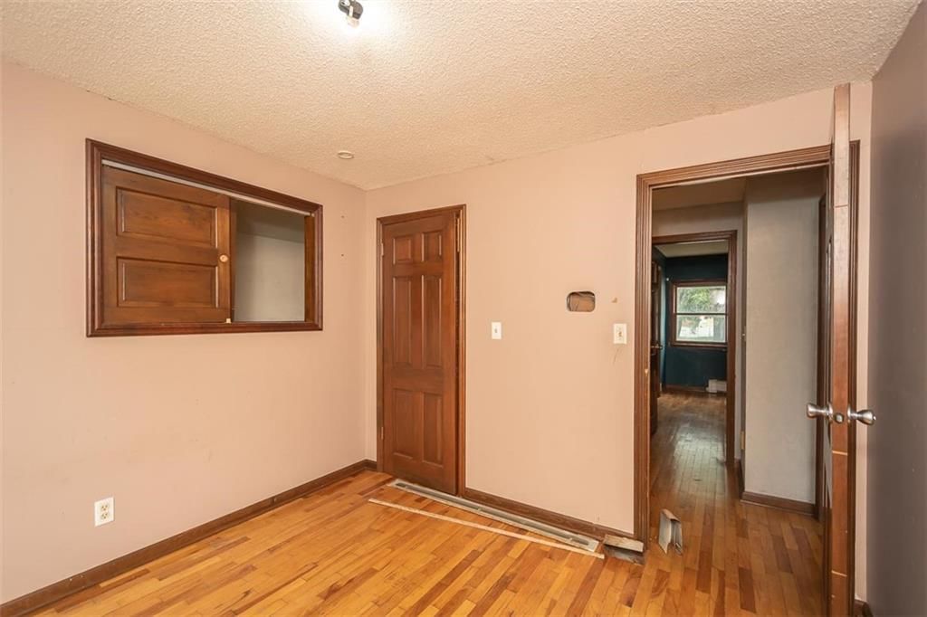 305 Maple Street — photo 24