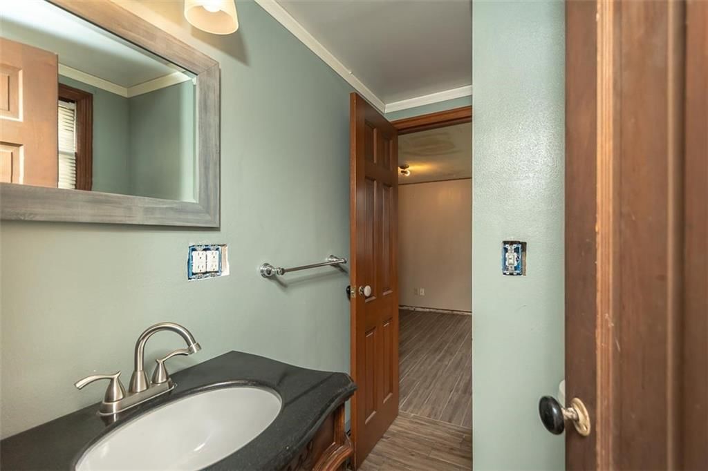 305 Maple Street — photo 34
