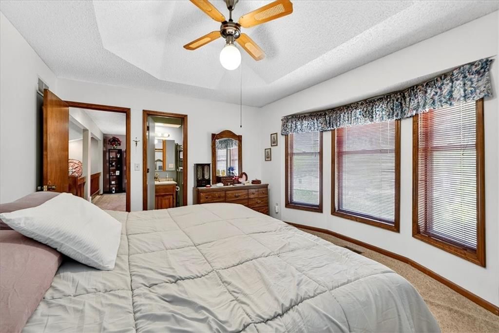 11928 W 66th Street — photo 17