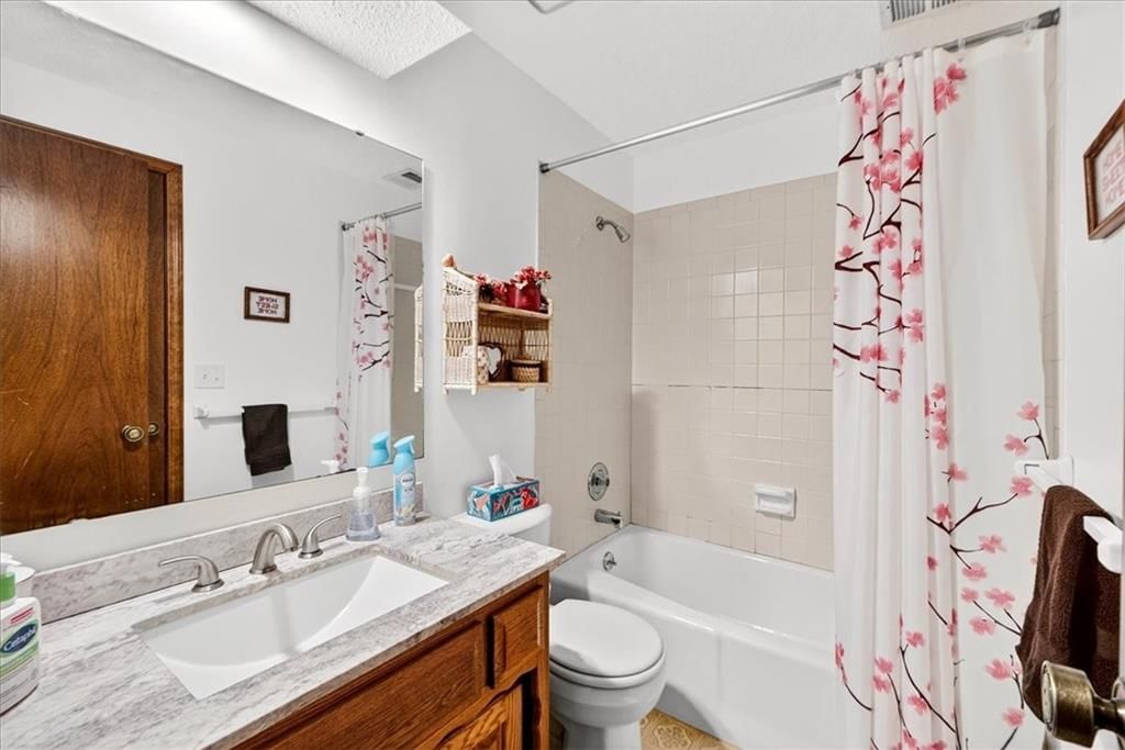 11928 W 66th Street — photo 27