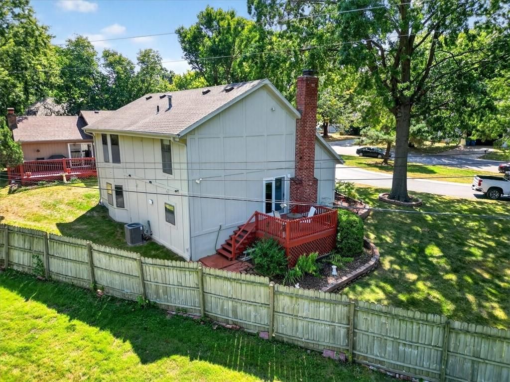 11928 W 66th Street — photo 31