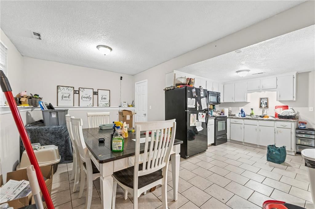 Photo 6 of 36 - 725/27 Chestnut Street