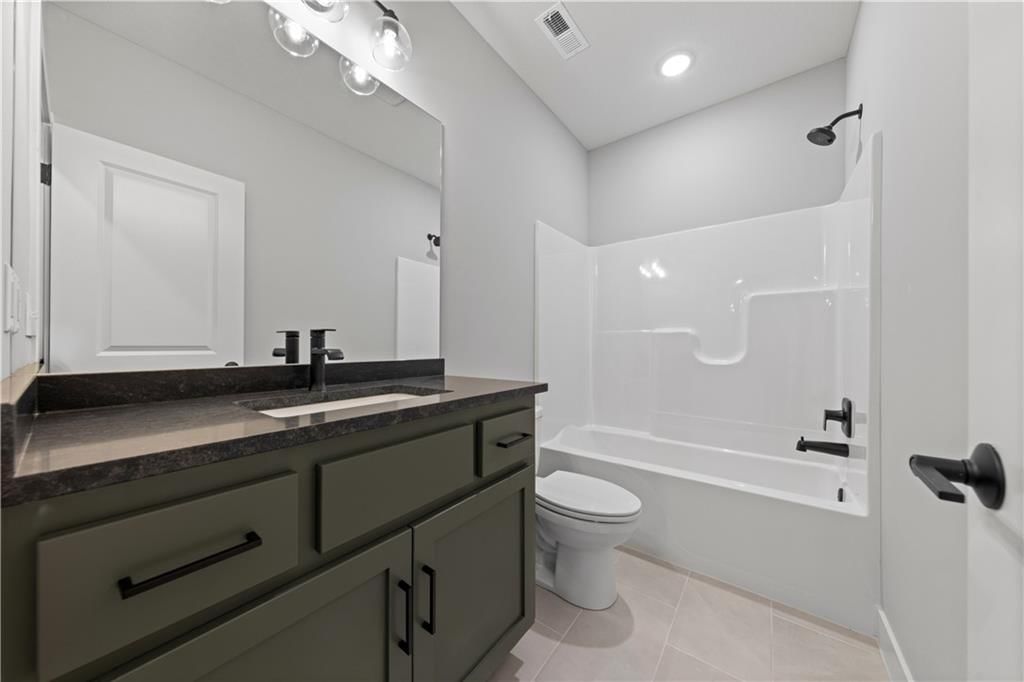 4528 SW Berkshire Drive — photo 27