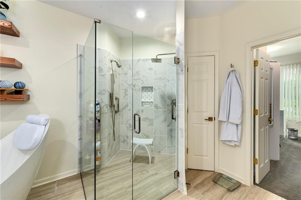 6122 NE Upperwood Road — photo 30