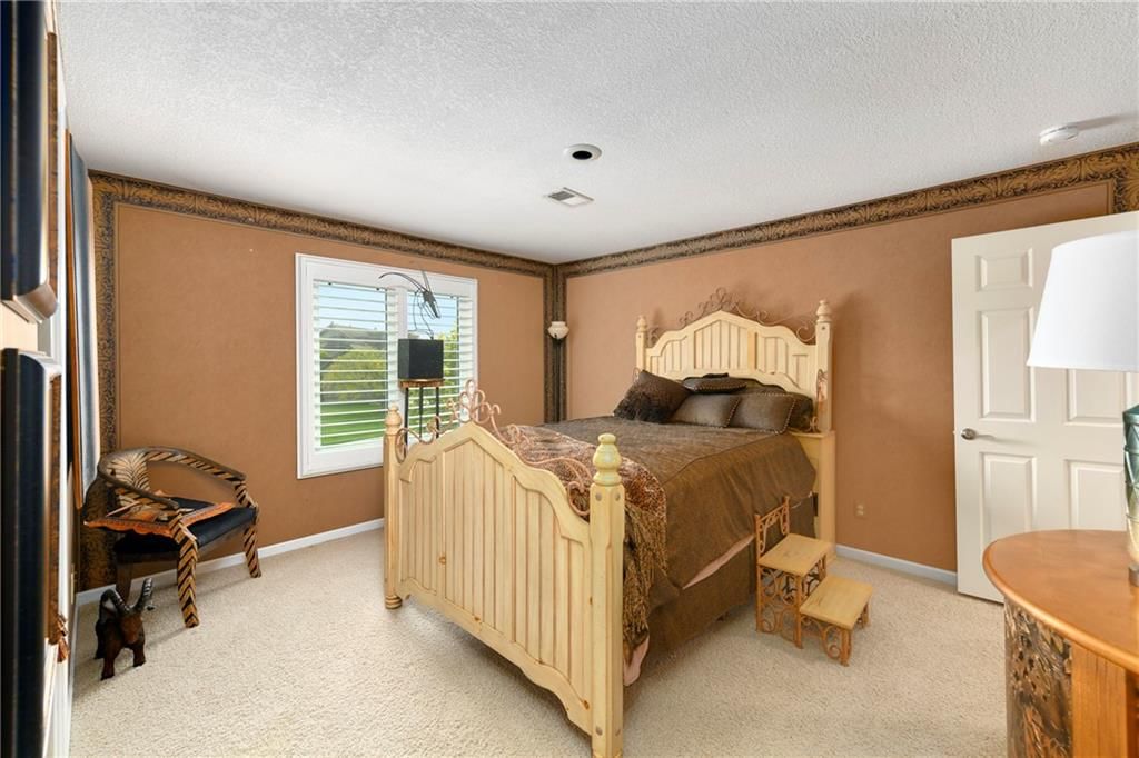 6122 NE Upperwood Road — photo 36
