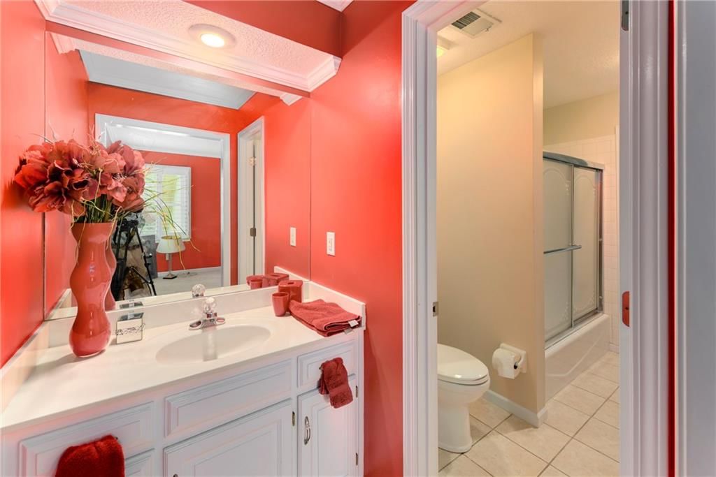 6122 NE Upperwood Road — photo 39