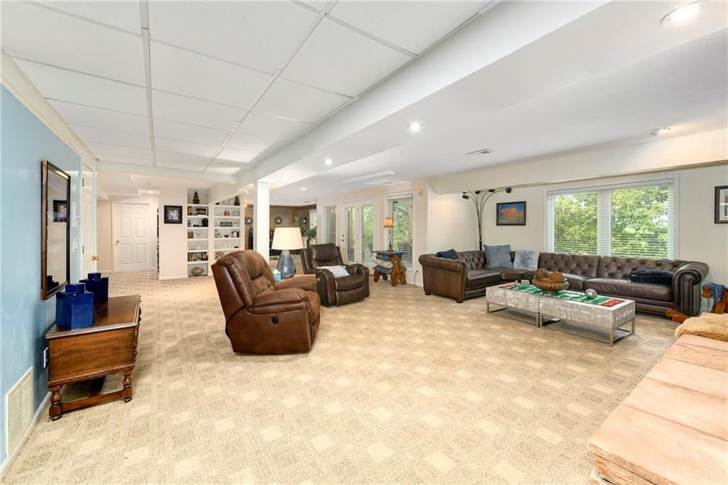 6122 NE Upperwood Road — photo 42