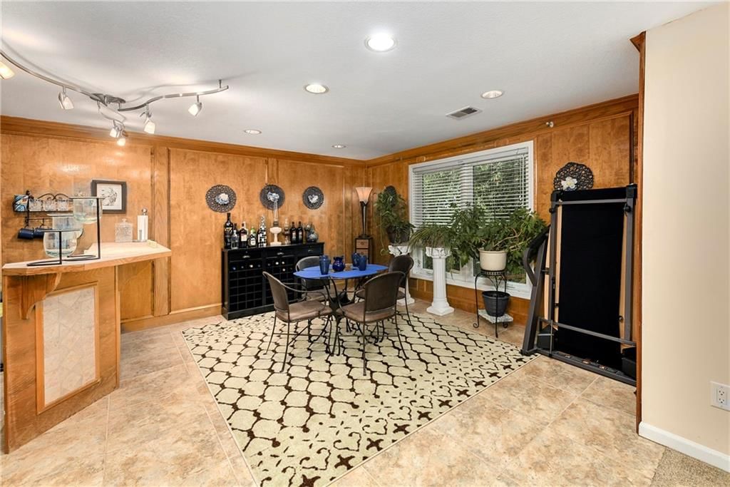 6122 NE Upperwood Road — photo 43