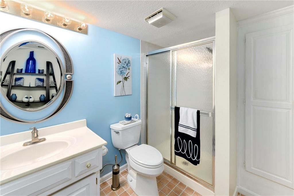 6122 NE Upperwood Road — photo 47