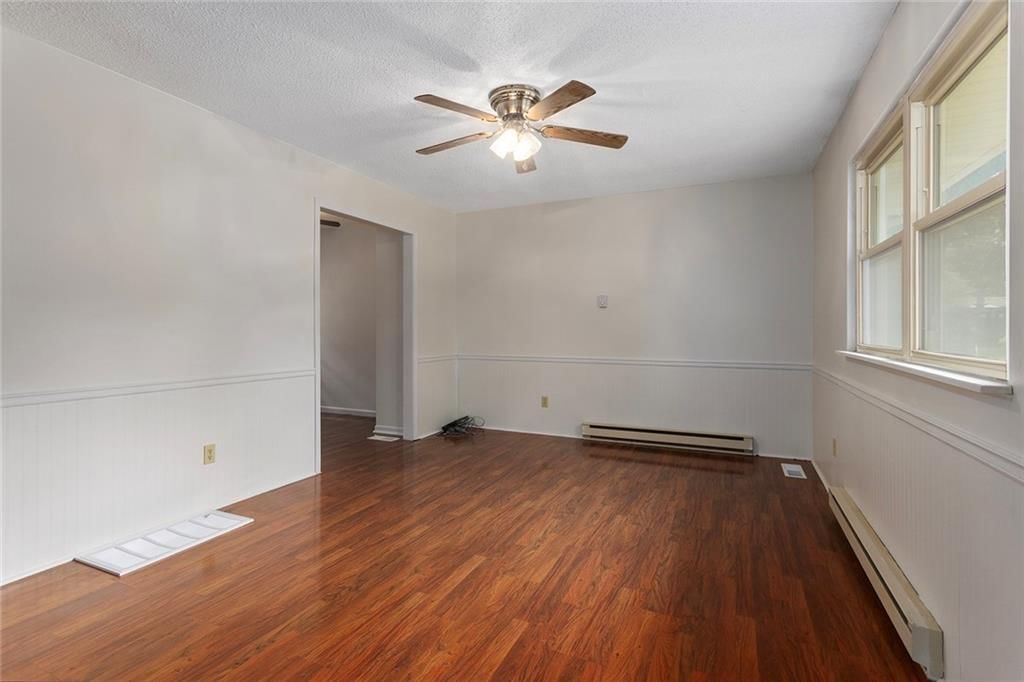 902 S 10th Street — photo 3