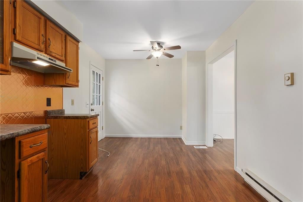 902 S 10th Street — photo 10