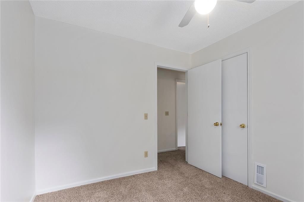 902 S 10th Street — photo 16
