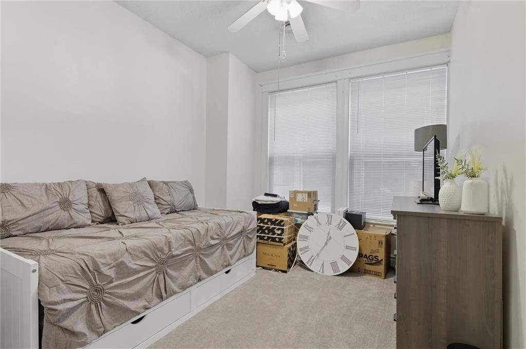 101 W Broadway Avenue — photo 25