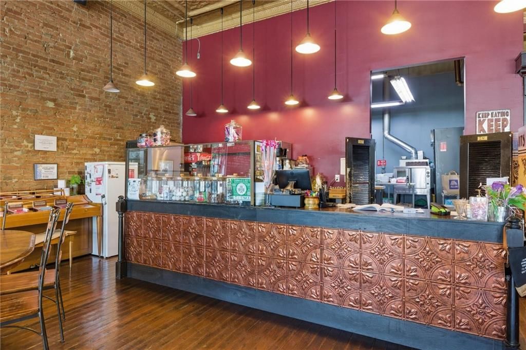 117 W Broadway Avenue — photo 11