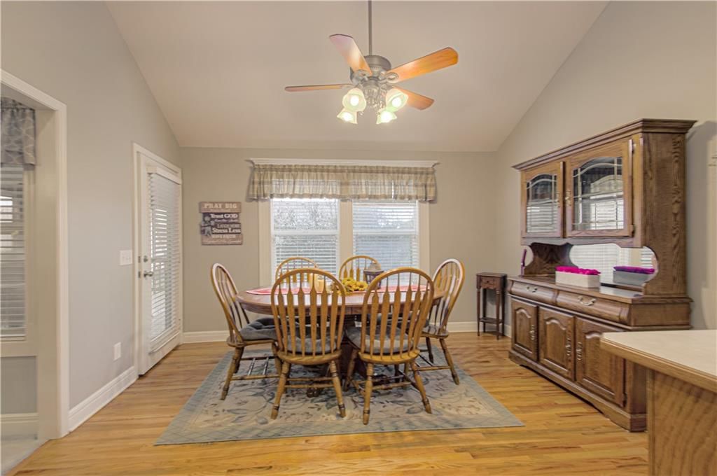 1004 Hackberry Court — photo 12