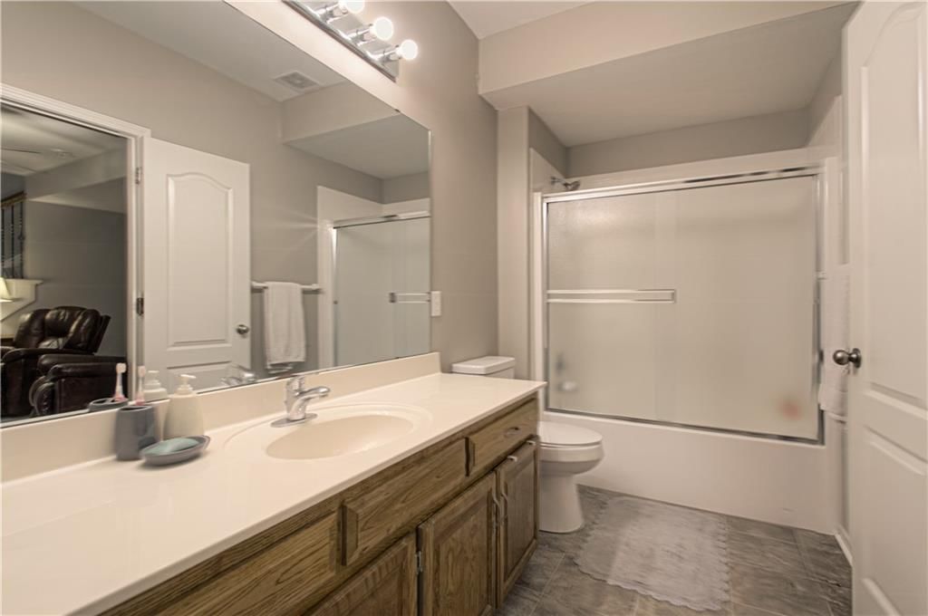 1004 Hackberry Court — photo 27