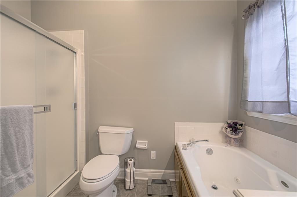 1004 Hackberry Court — photo 28