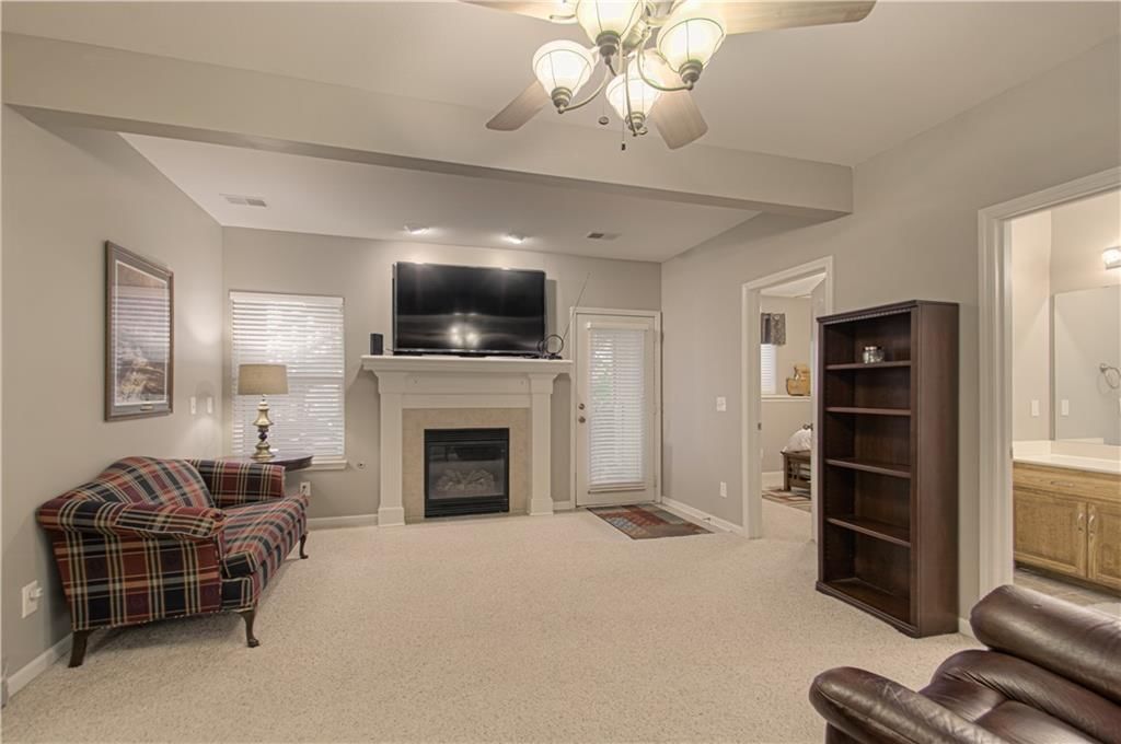 1004 Hackberry Court — photo 30