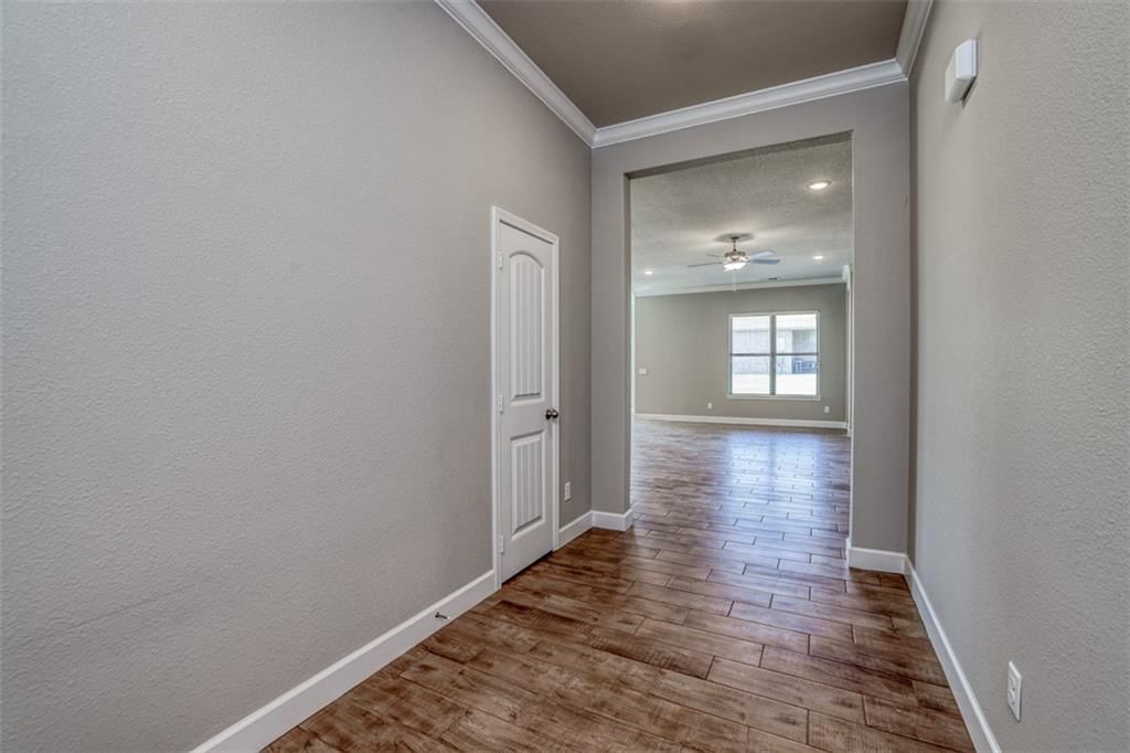 16590 W 166th Court — photo 6