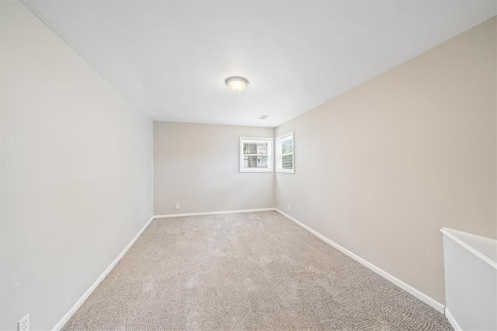 Photo 24 of 41 - 1835 E 153rd Circle