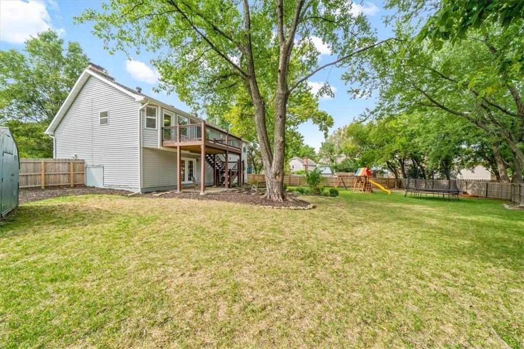Photo 28 of 41 - 1835 E 153rd Circle