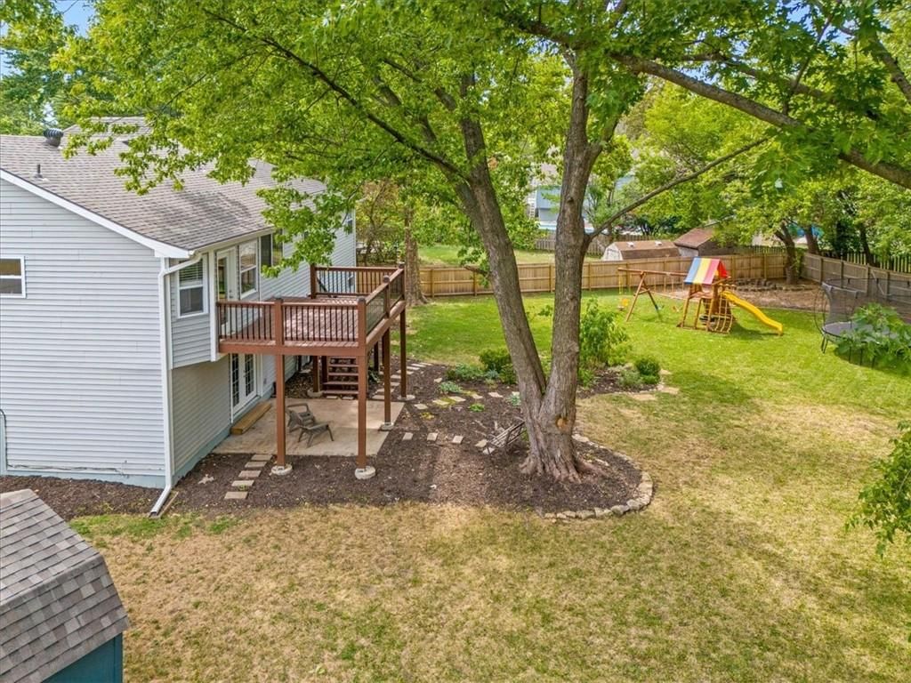 Photo 32 of 41 - 1835 E 153rd Circle
