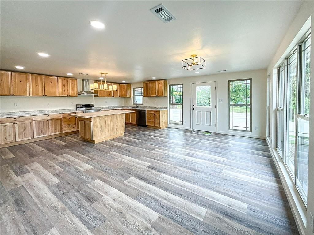 3520 S Park Avenue — photo 12