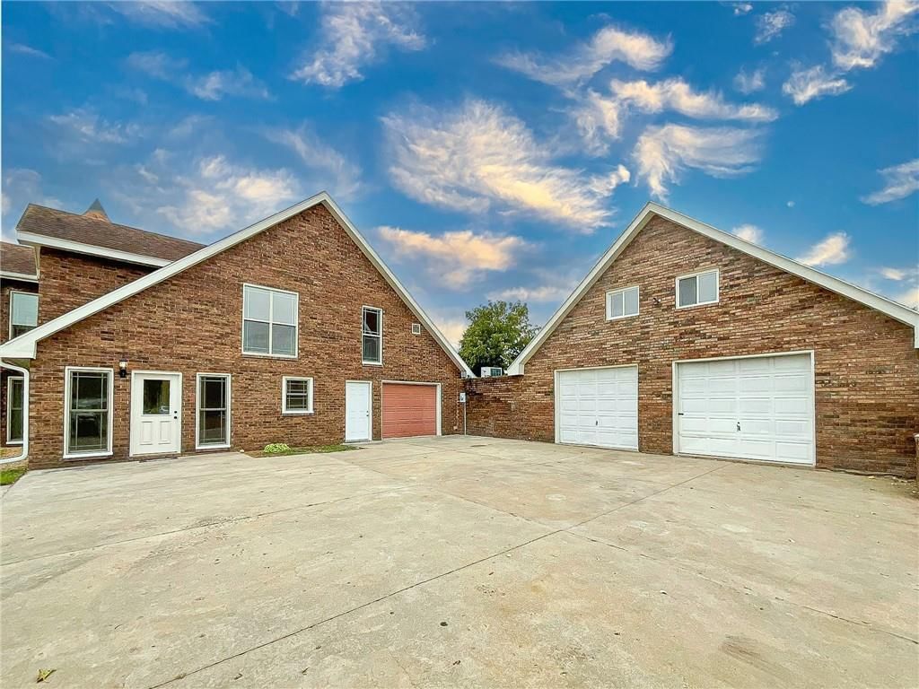 3520 S Park Avenue — photo 45