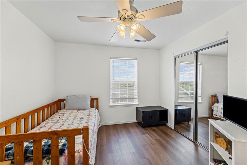 1526 Legend Trail Drive — photo 21