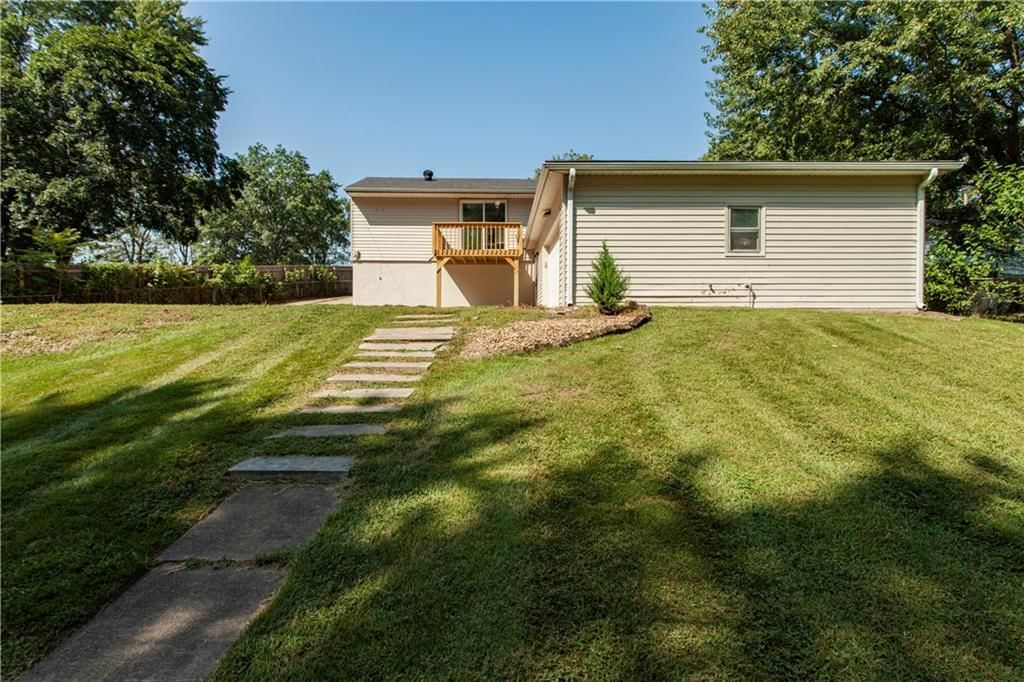 301 N Lee Street — photo 12