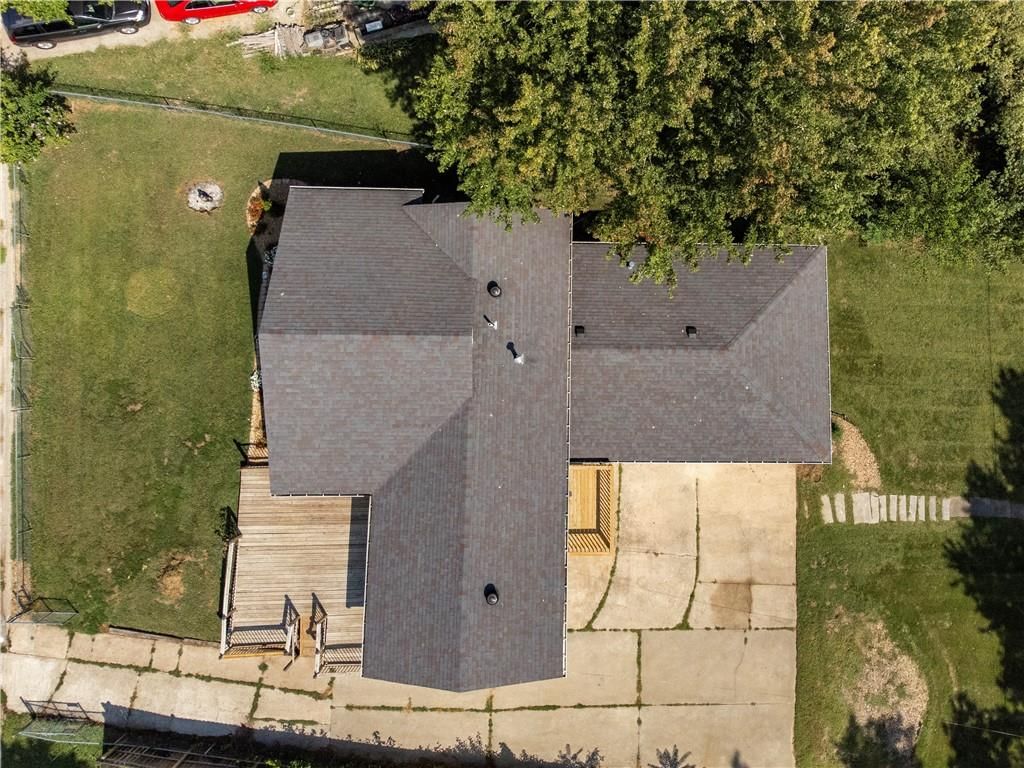 301 N Lee Street — photo 38