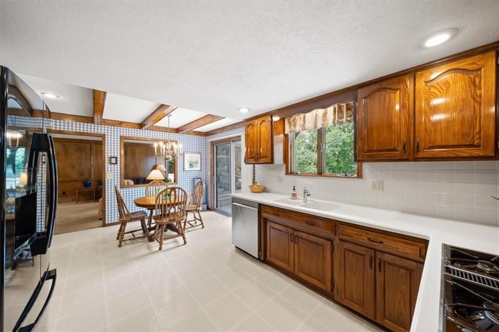 8028 W 116 Street — photo 15