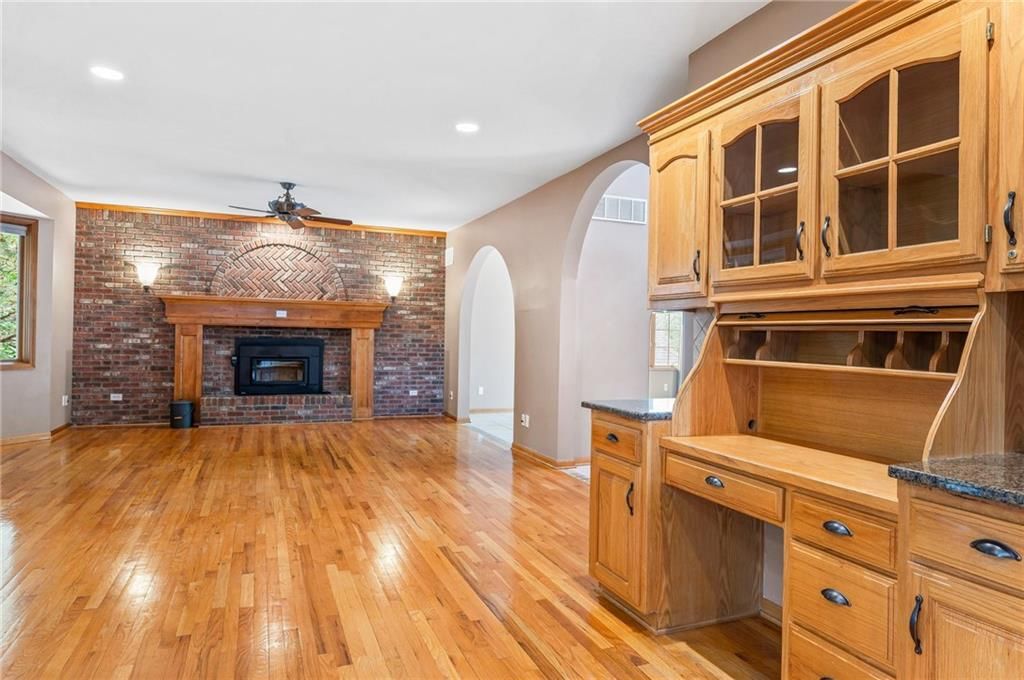 5204 Fox Chase Drive — photo 16