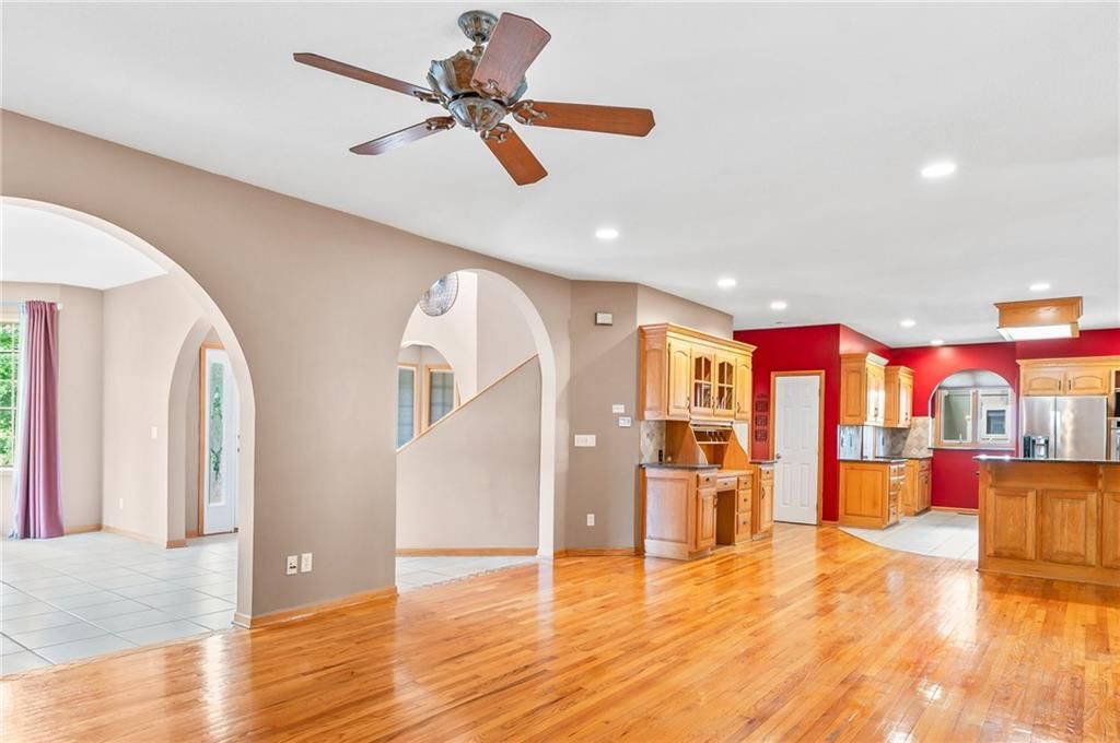 5204 Fox Chase Drive — photo 17