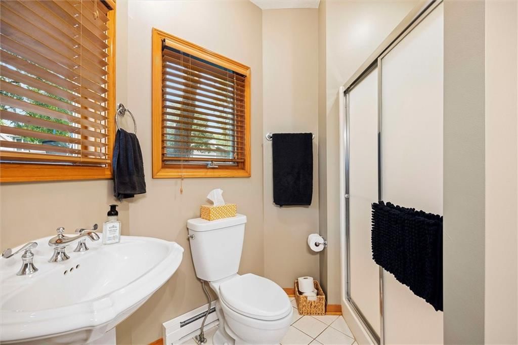 5204 Fox Chase Drive — photo 25