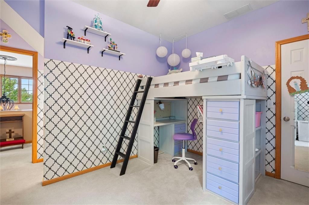 5204 Fox Chase Drive — photo 37