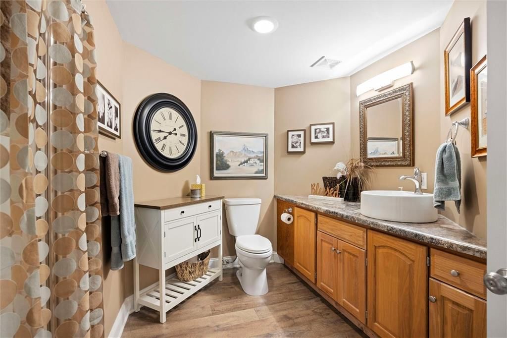 5204 Fox Chase Drive — photo 47