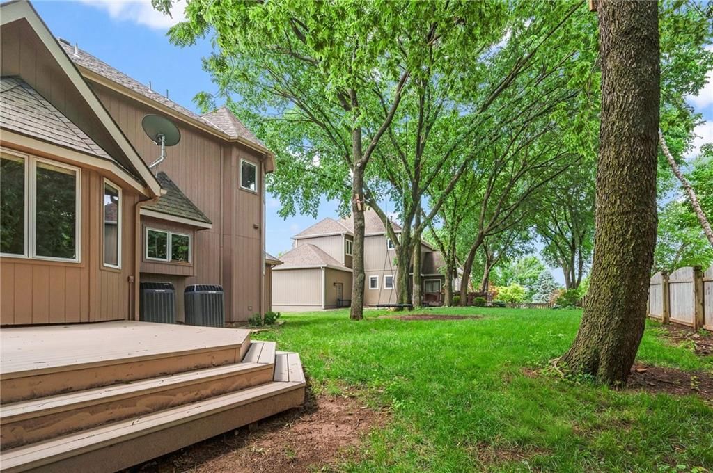 5204 Fox Chase Drive — photo 58