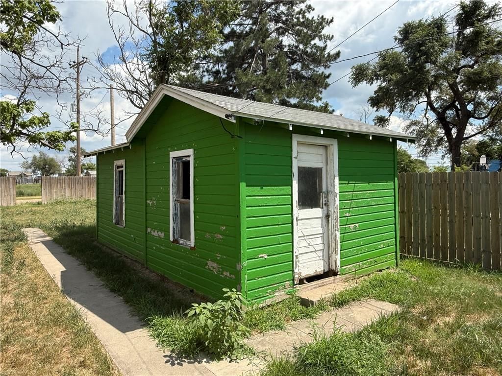 206 First Street — photo 12
